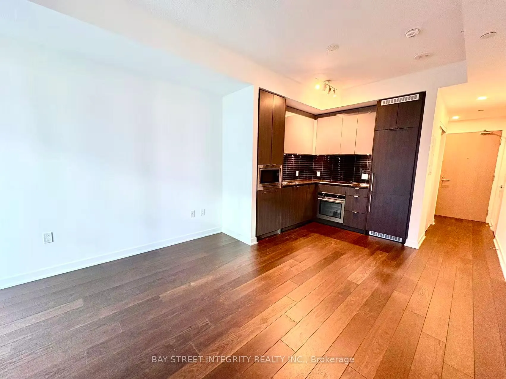 Photo 9 of Unit 3210, 125 Blue Jays Way, Toronto, Waterfront Communities — HOMEH