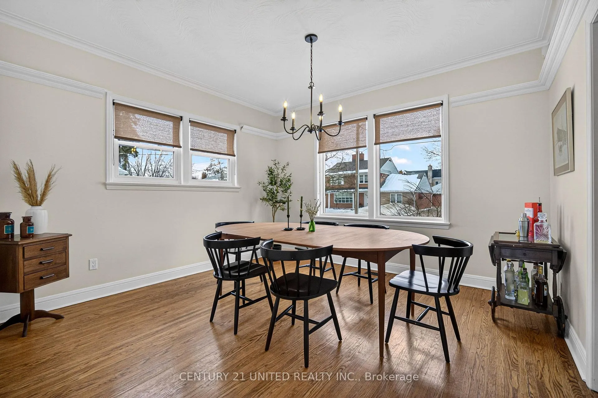 Photo 13 of 499 Hunter Street W, Peterborough, Town Ward 3 — HOMEH