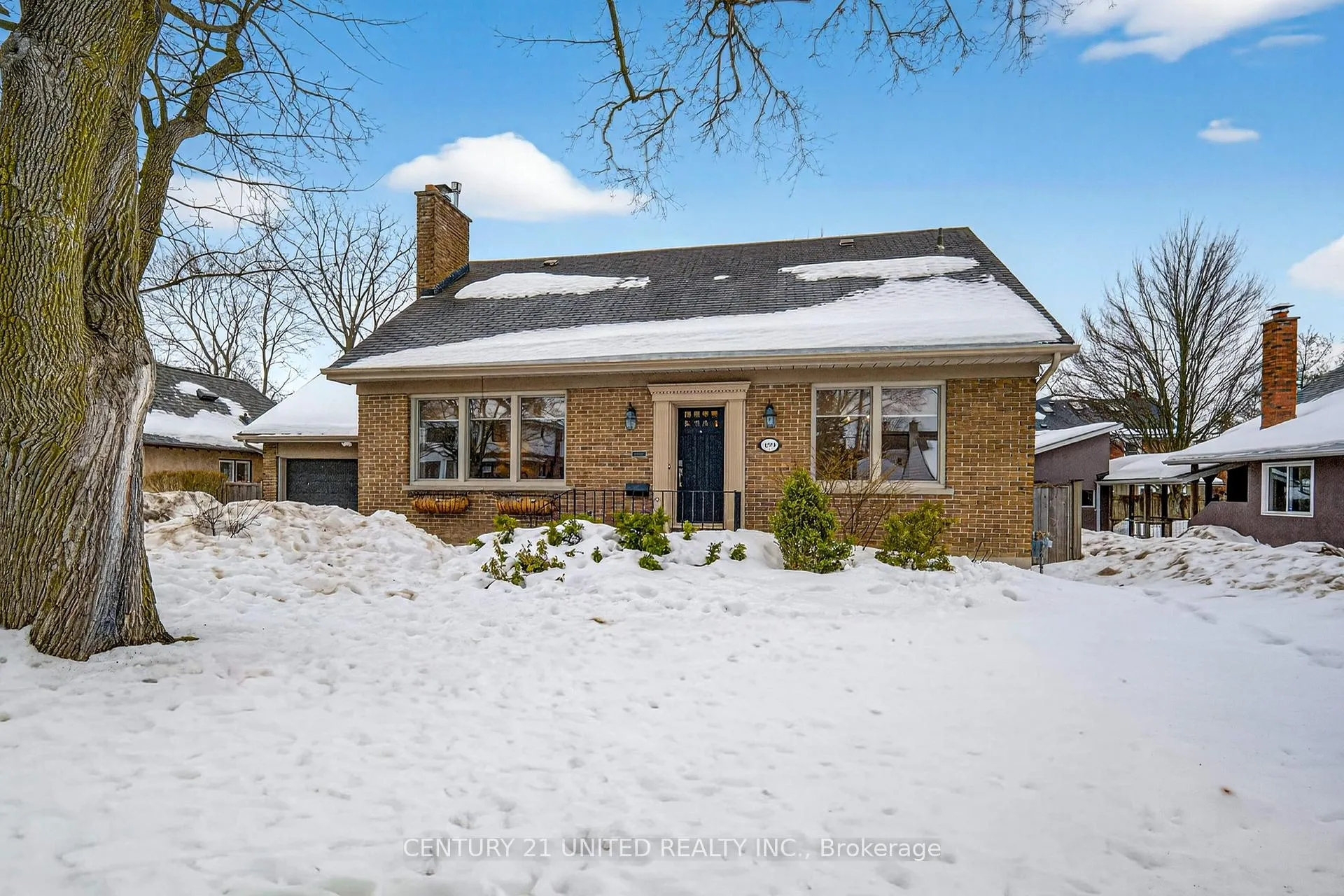 Photo 43 of 499 Hunter Street W, Peterborough, Town Ward 3 — HOMEH