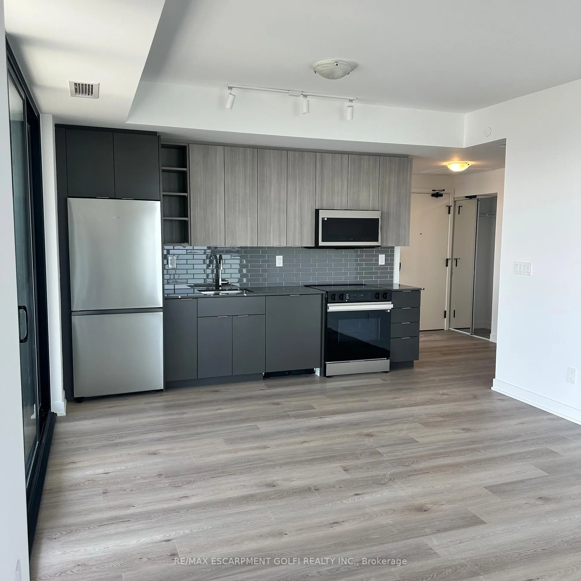 Photo 1 of Unit 1908, 2075 Lakeshore Road, Burlington, Brant — HOMEH