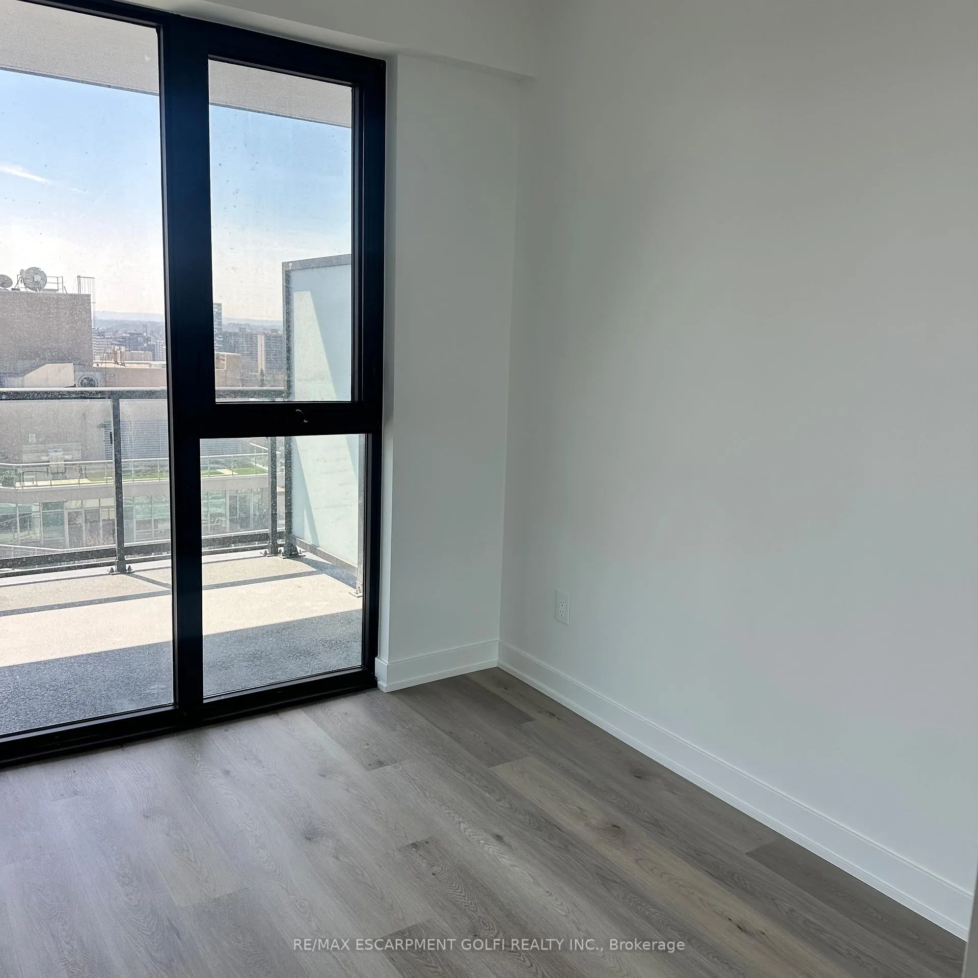 Photo 7 of Unit 1908, 2075 Lakeshore Road, Burlington, Brant — HOMEH