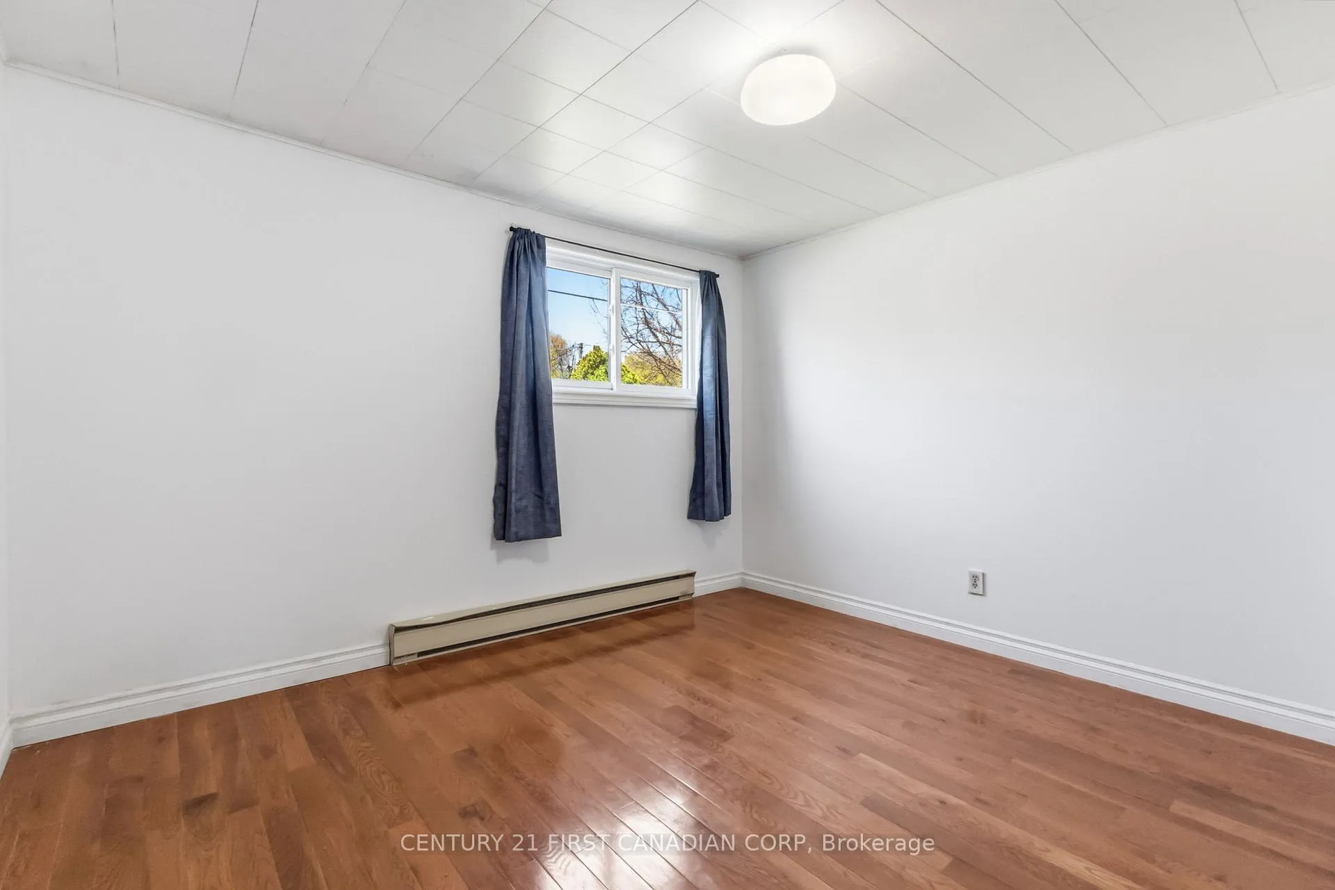 Photo 10 of 76 Mcnay Street, London, East C — HOMEH