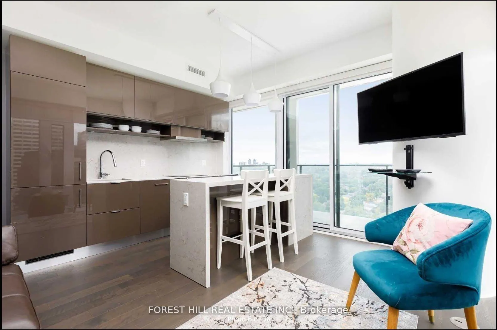 Photo 4 of Unit 3111, 5 Soudan Avenue, Toronto, Mount Pleasant West — HOMEH