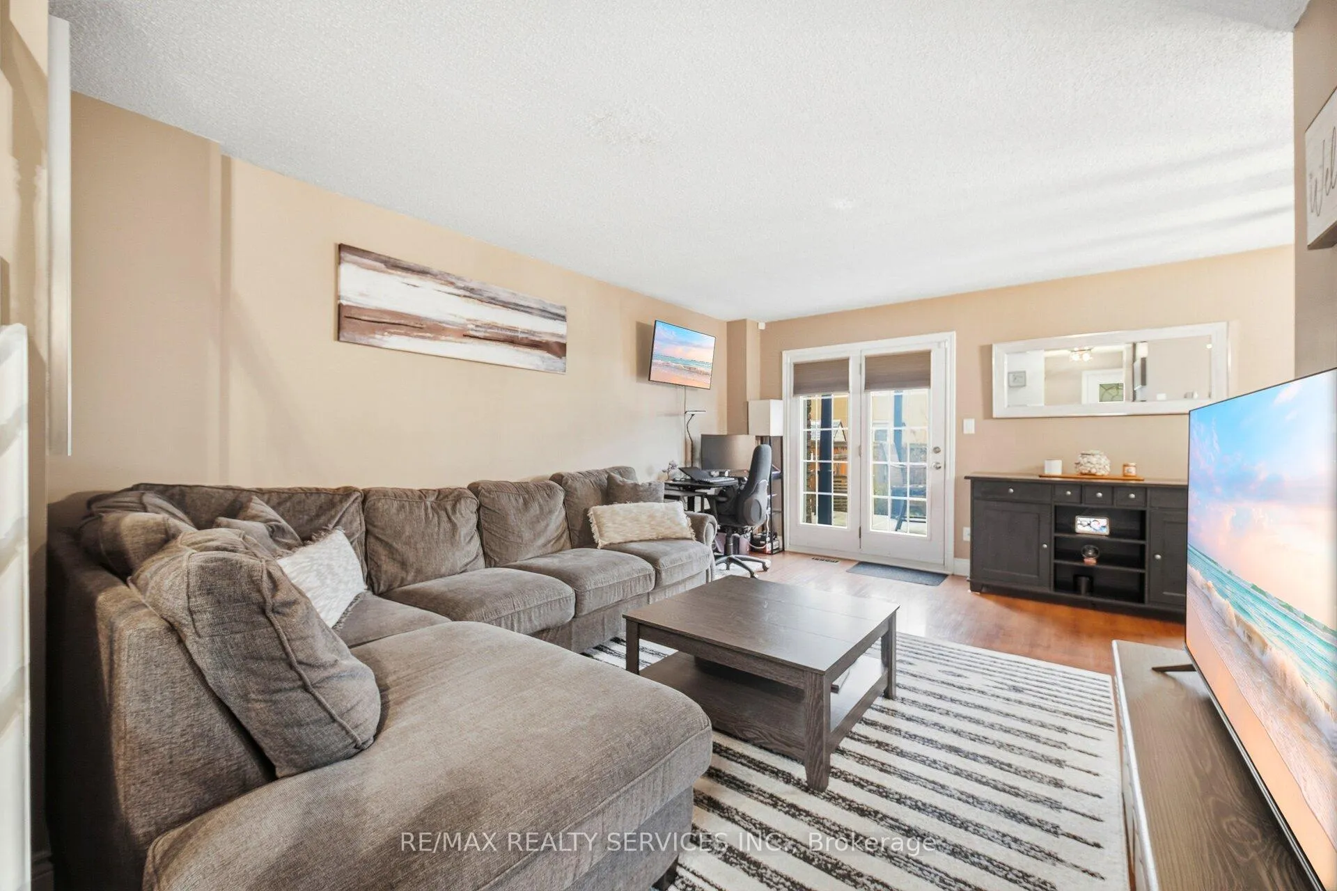 Photo 6 of 19 Dalzell Avenue, Brampton, Heart Lake West — HOMEH