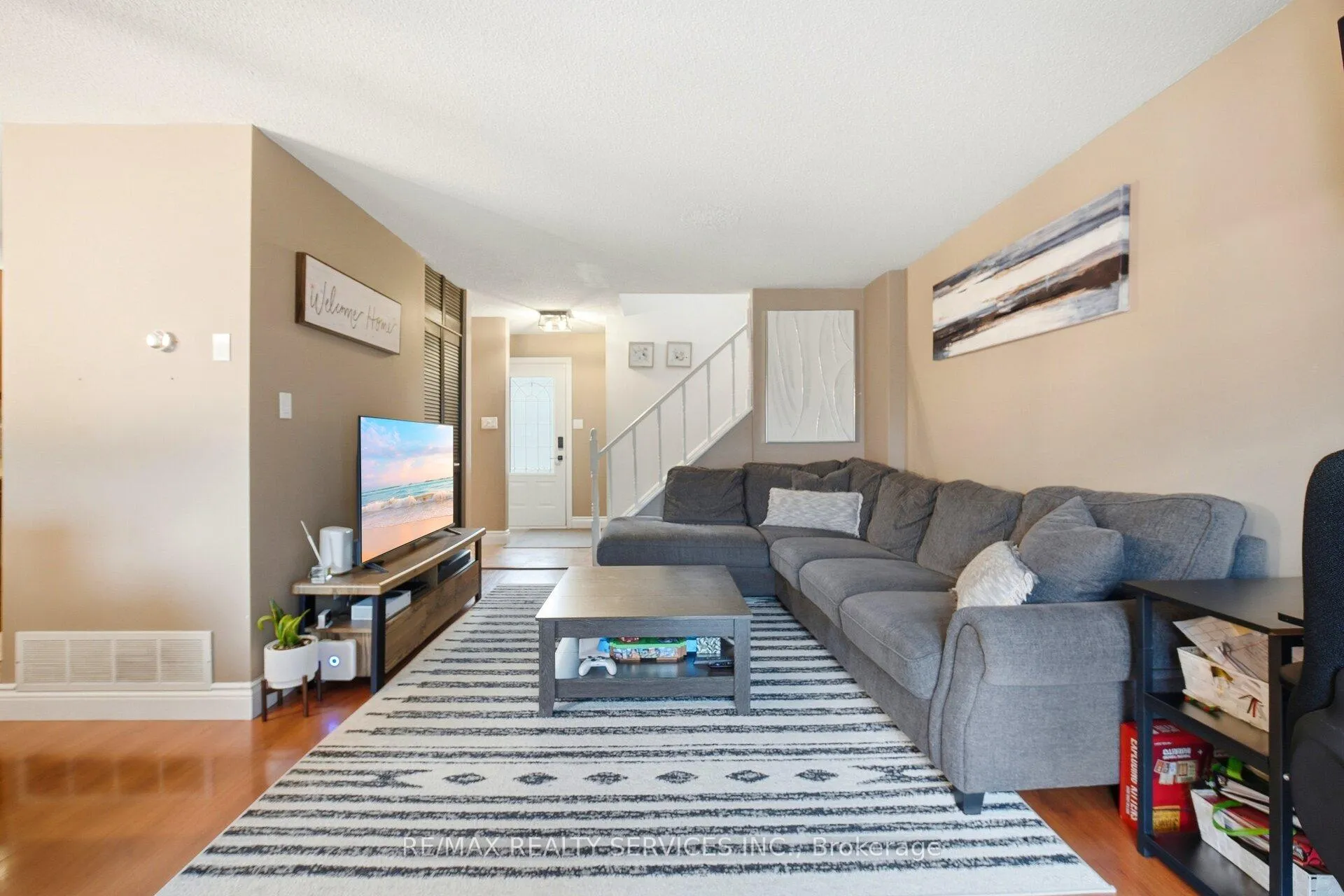Photo 8 of 19 Dalzell Avenue, Brampton, Heart Lake West — HOMEH