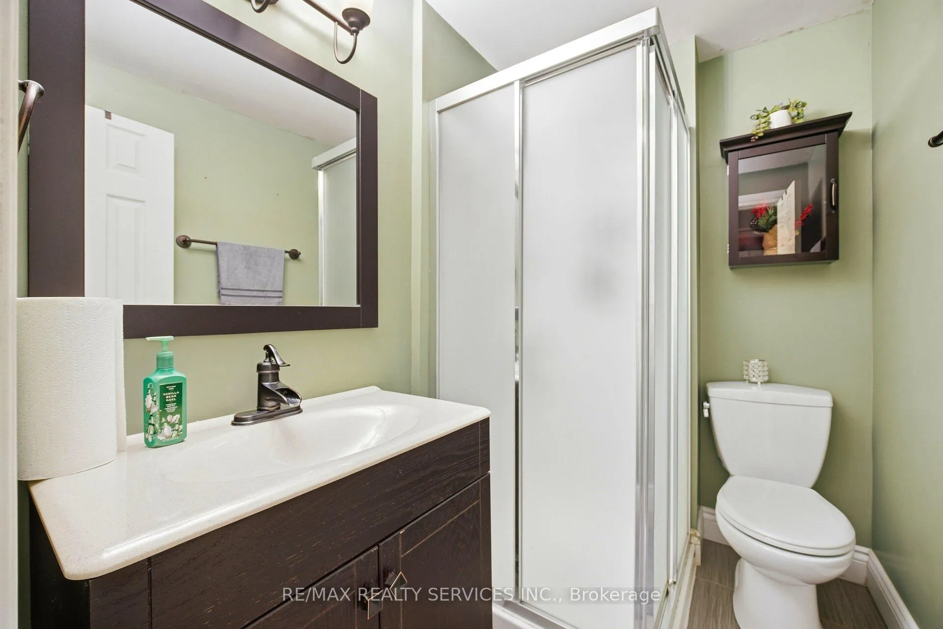 Photo 26 of 19 Dalzell Avenue, Brampton, Heart Lake West — HOMEH