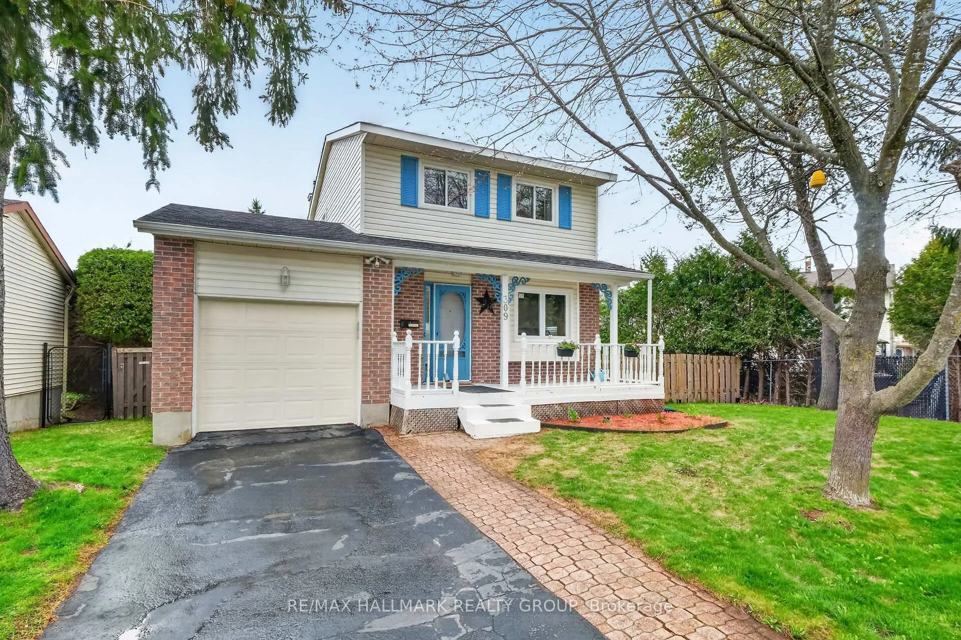 Photo 1 of 309 Des Epinettes Avenue, Ottawa, Queenswood Heights South — HOMEH