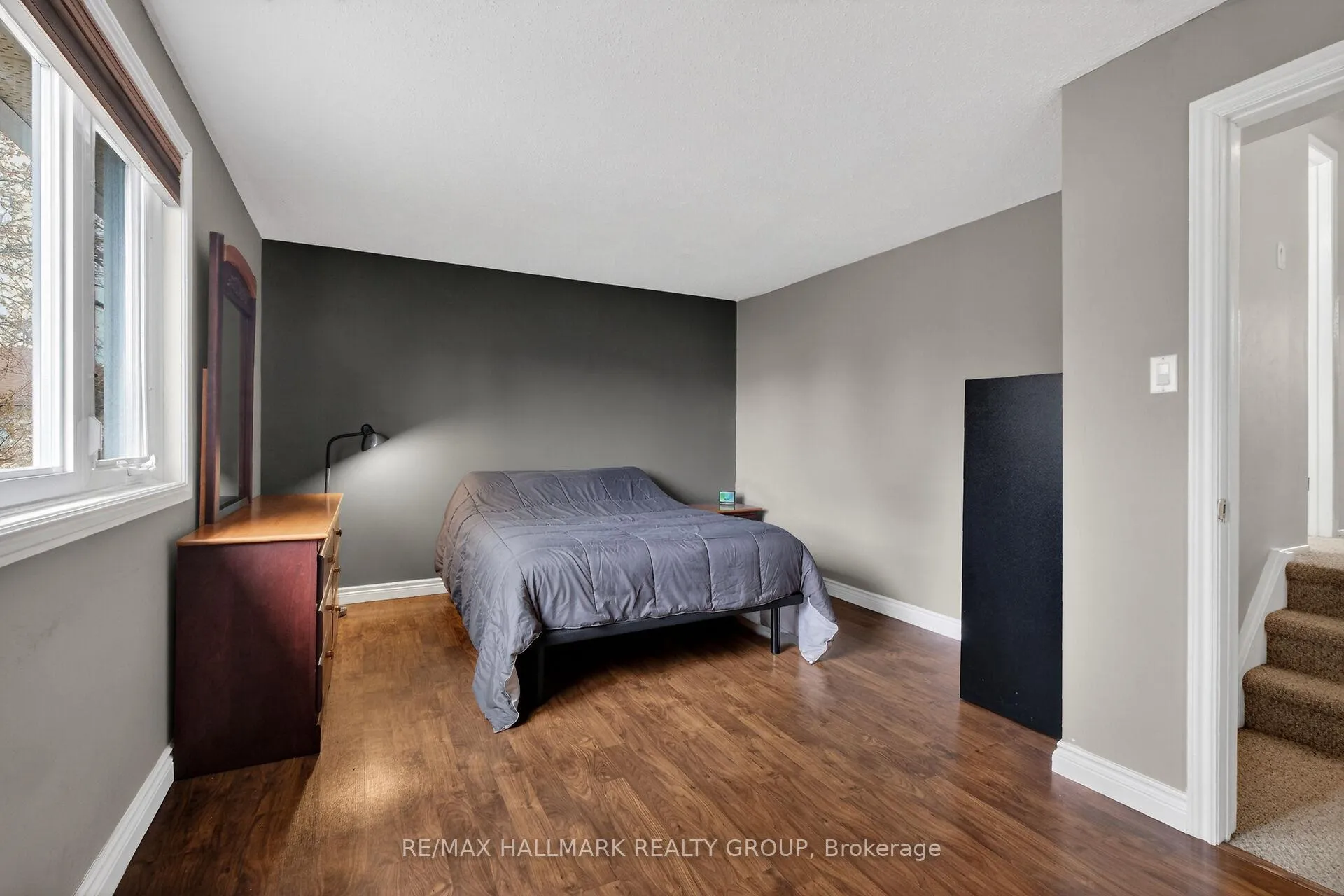 Photo 18 of 309 Des Epinettes Avenue, Ottawa, Queenswood Heights South — HOMEH