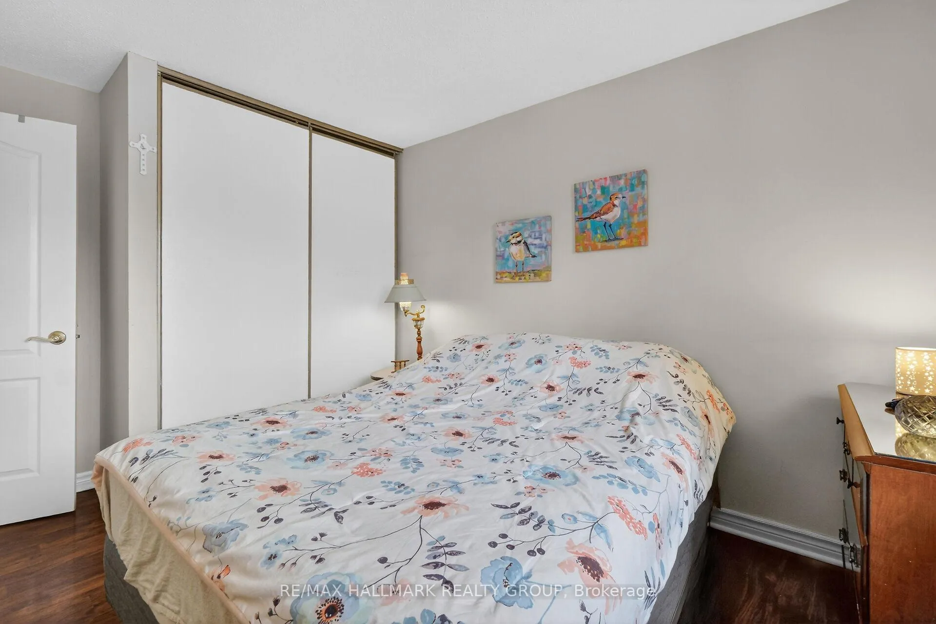 Photo 25 of 309 Des Epinettes Avenue, Ottawa, Queenswood Heights South — HOMEH