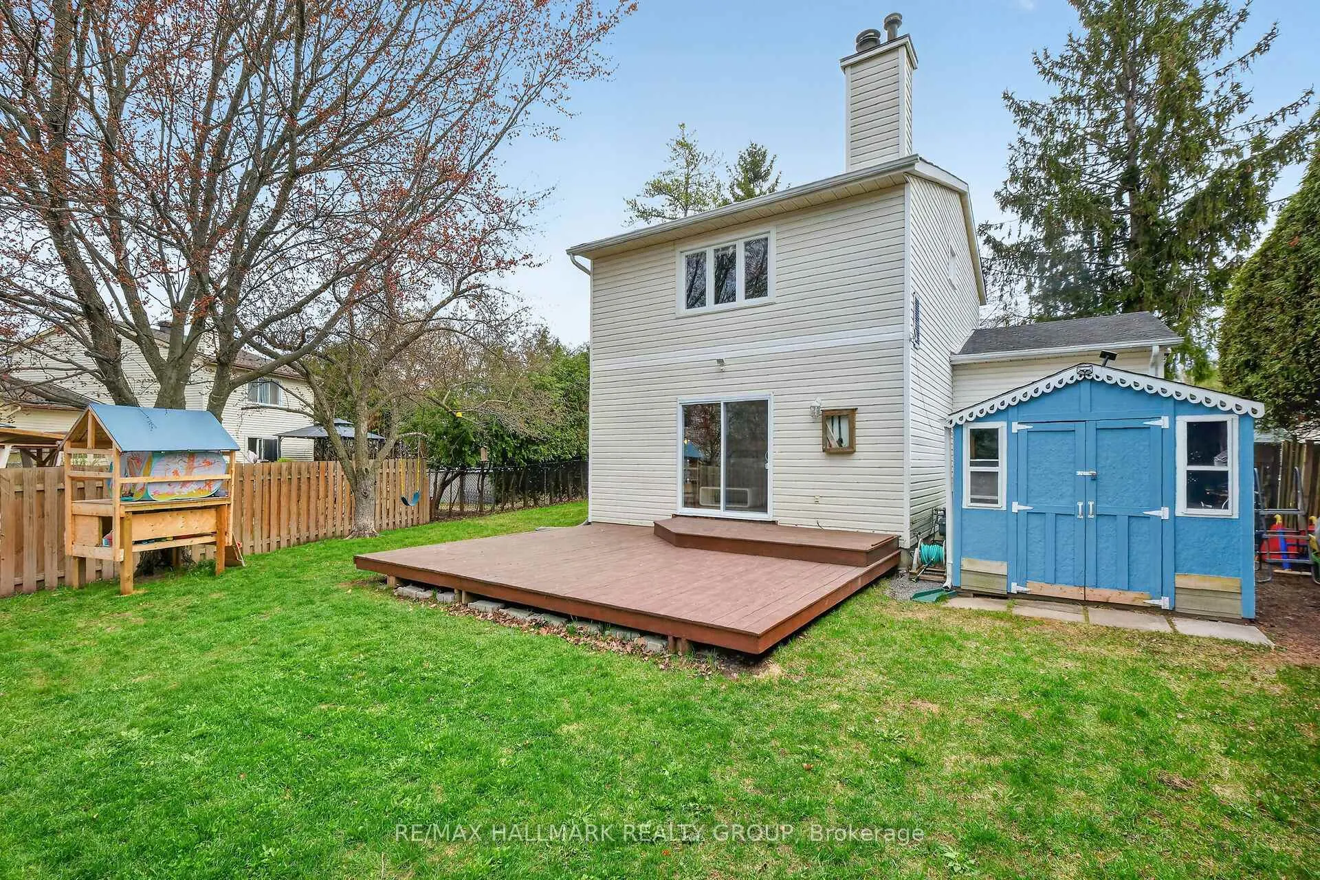 Photo 37 of 309 Des Epinettes Avenue, Ottawa, Queenswood Heights South — HOMEH