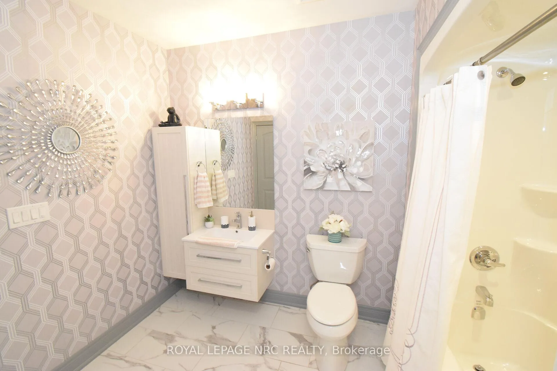 Photo 31 of Unit 305, 379 Scott Street, St. Catharines, Vine/Linwell — HOMEH