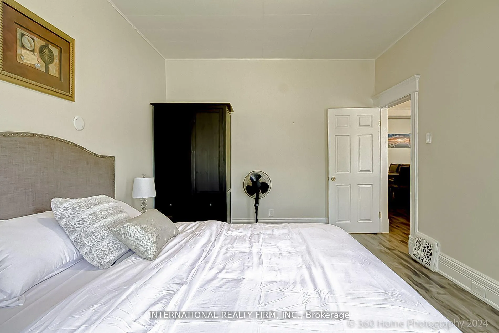Photo 16 of 304 Innisfil Street, Barrie, Allandale — HOMEH