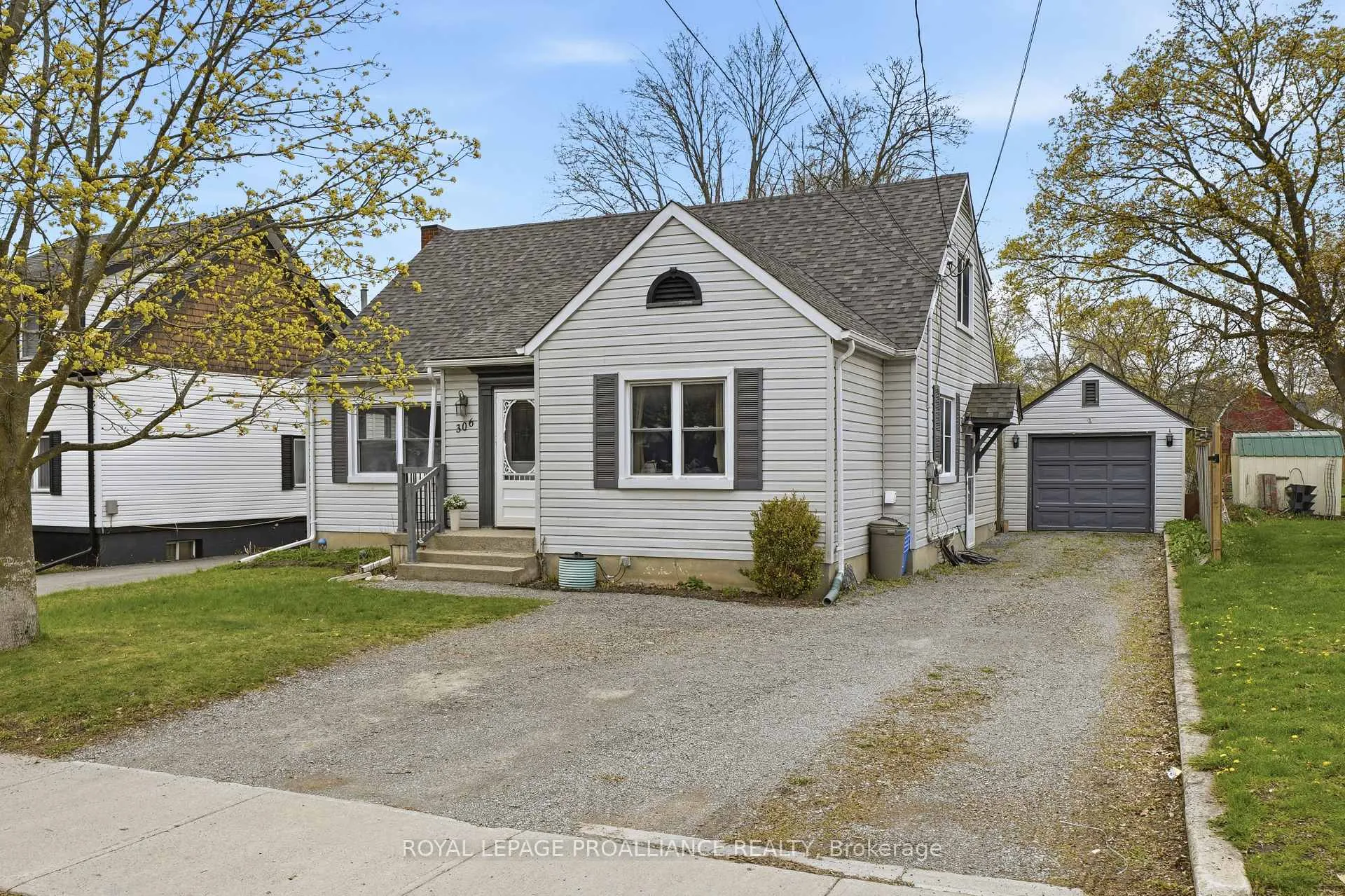 Photo 1 of 306 Dufferin Avenue, Belleville, Belleville Ward — HOMEH