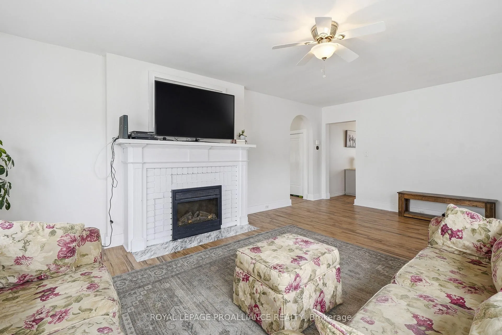 Photo 9 of 306 Dufferin Avenue, Belleville, Belleville Ward — HOMEH