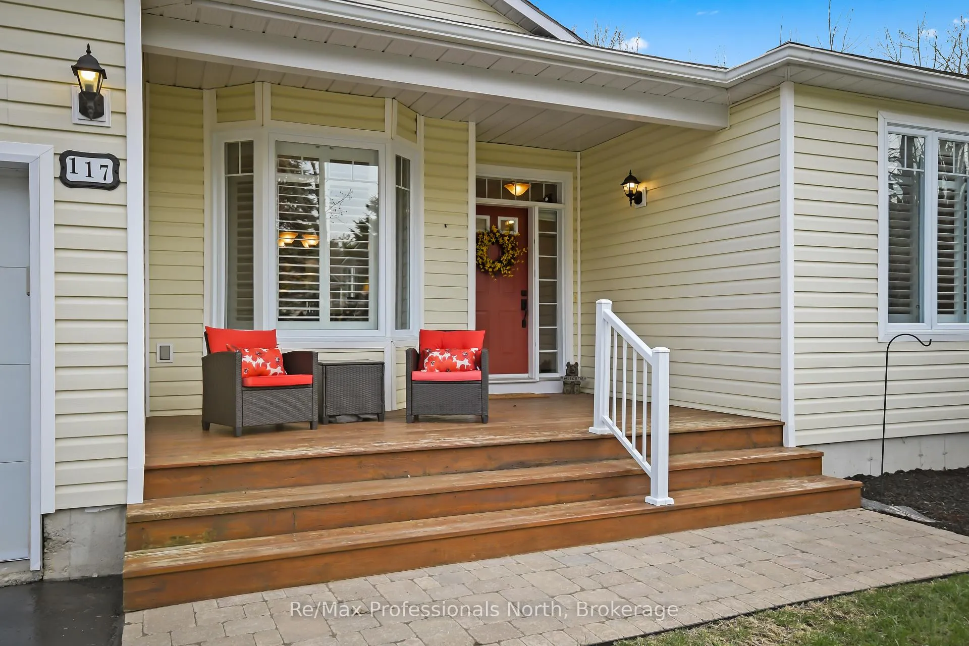 Photo 2 of 117 Hedgewood Lane, Gravenhurst, Muskoka (S) — HOMEH