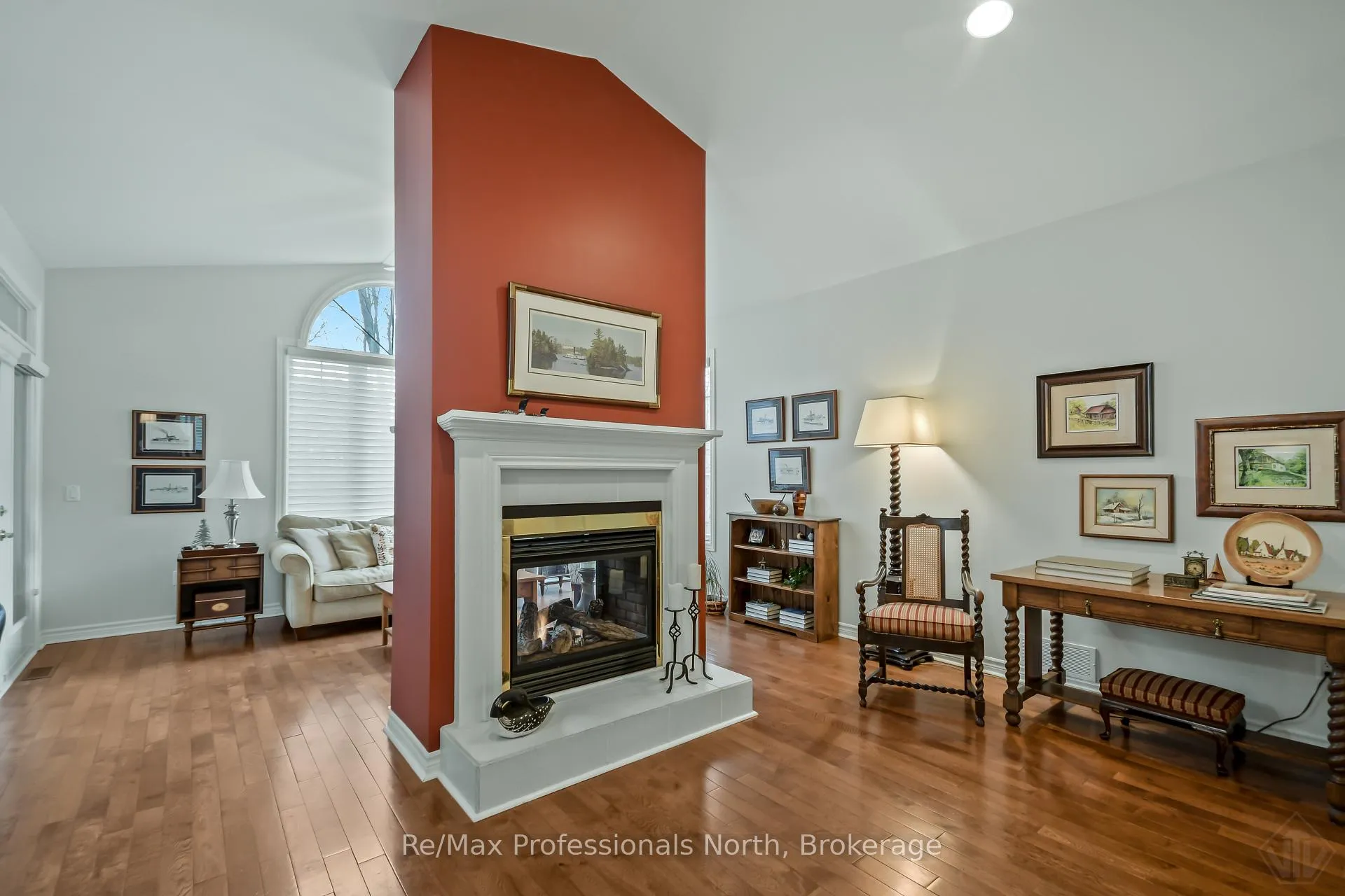 Photo 9 of 117 Hedgewood Lane, Gravenhurst, Muskoka (S) — HOMEH