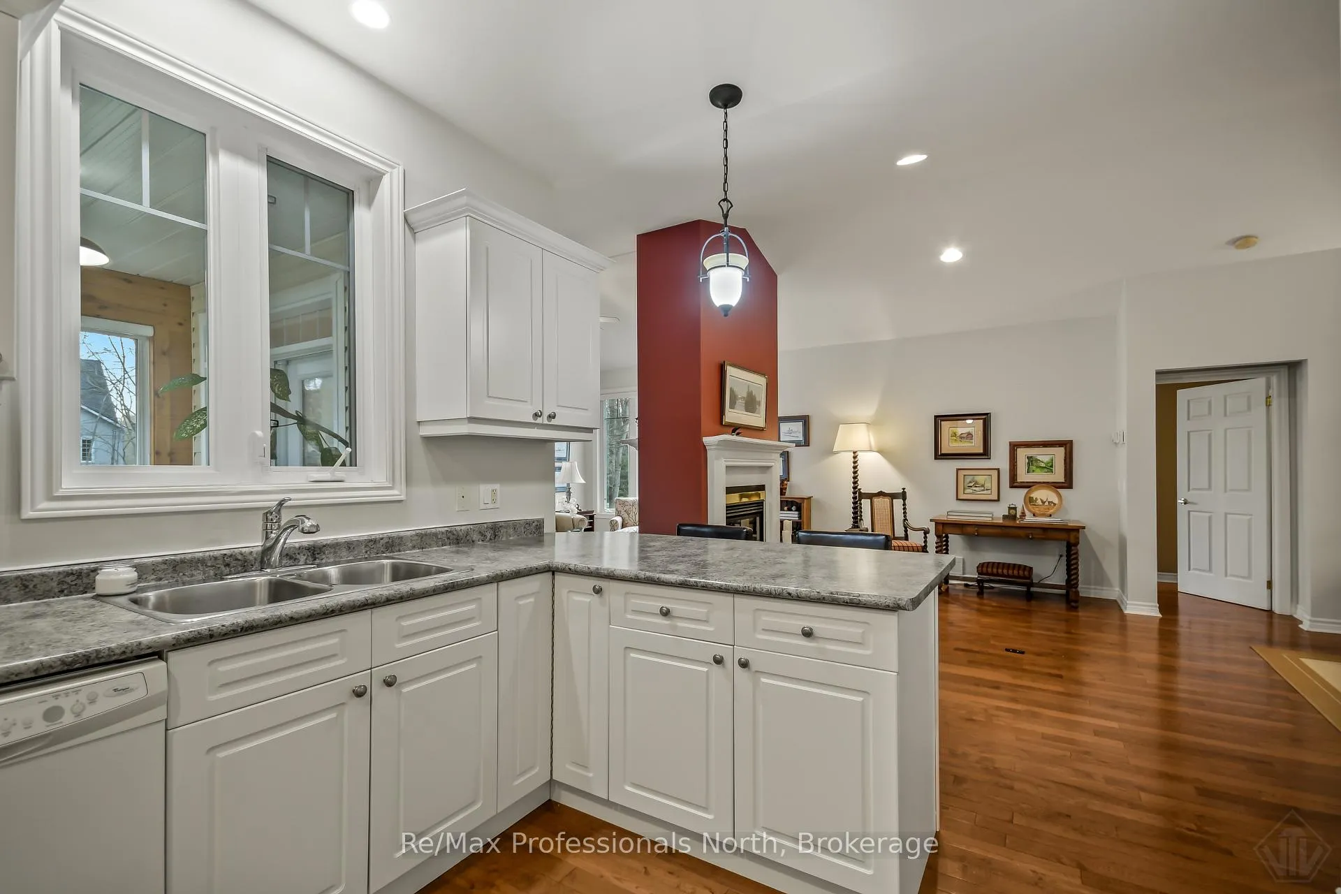 Photo 14 of 117 Hedgewood Lane, Gravenhurst, Muskoka (S) — HOMEH