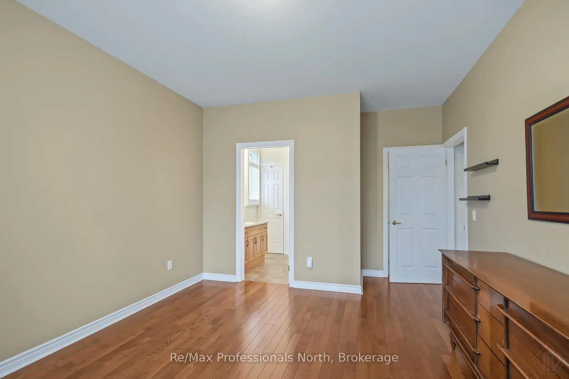 Photo 18 of 117 Hedgewood Lane, Gravenhurst, Muskoka (S) — HOMEH