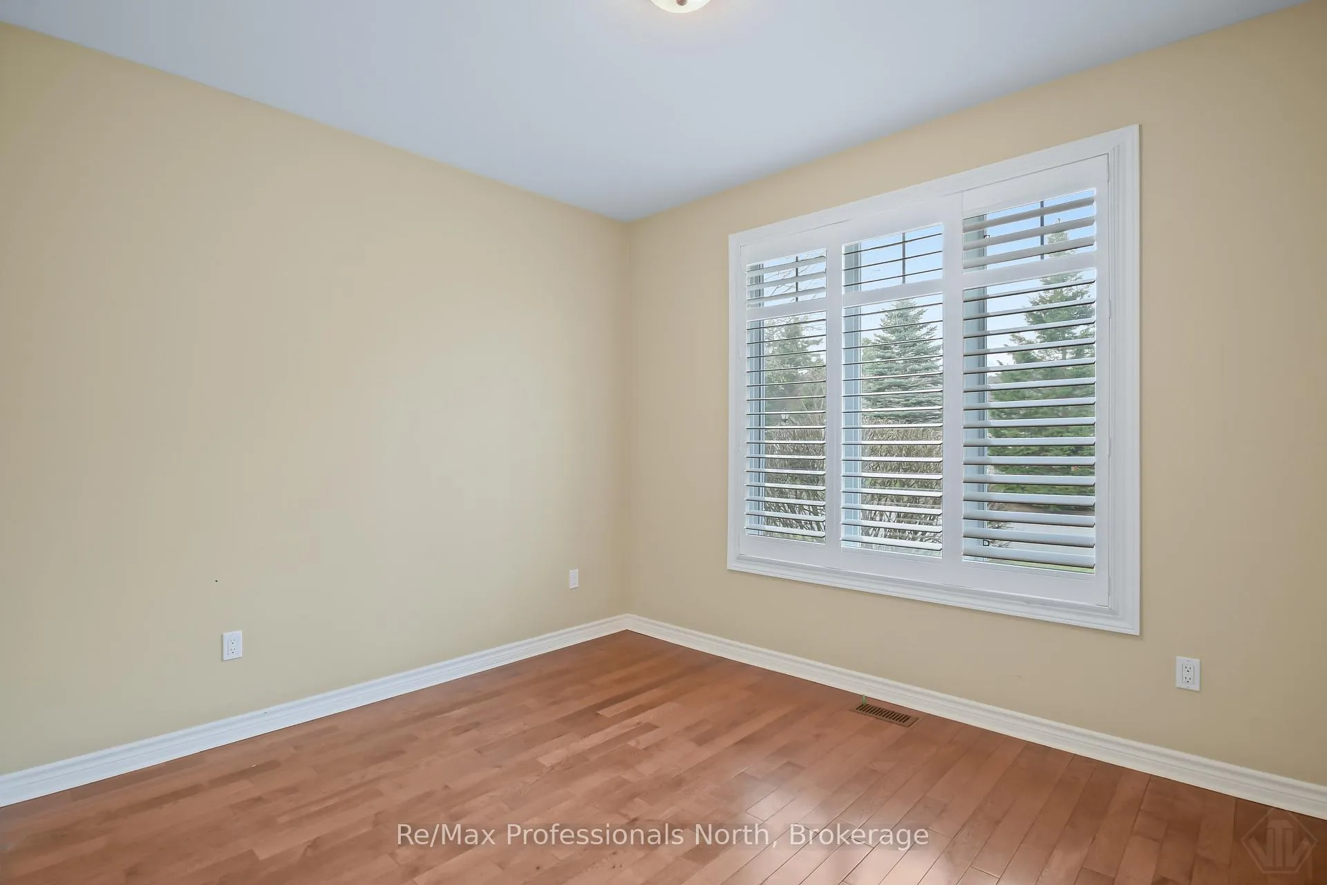 Photo 20 of 117 Hedgewood Lane, Gravenhurst, Muskoka (S) — HOMEH