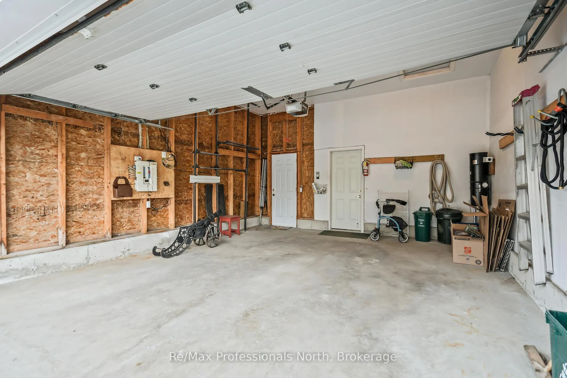 Photo 25 of 117 Hedgewood Lane, Gravenhurst, Muskoka (S) — HOMEH