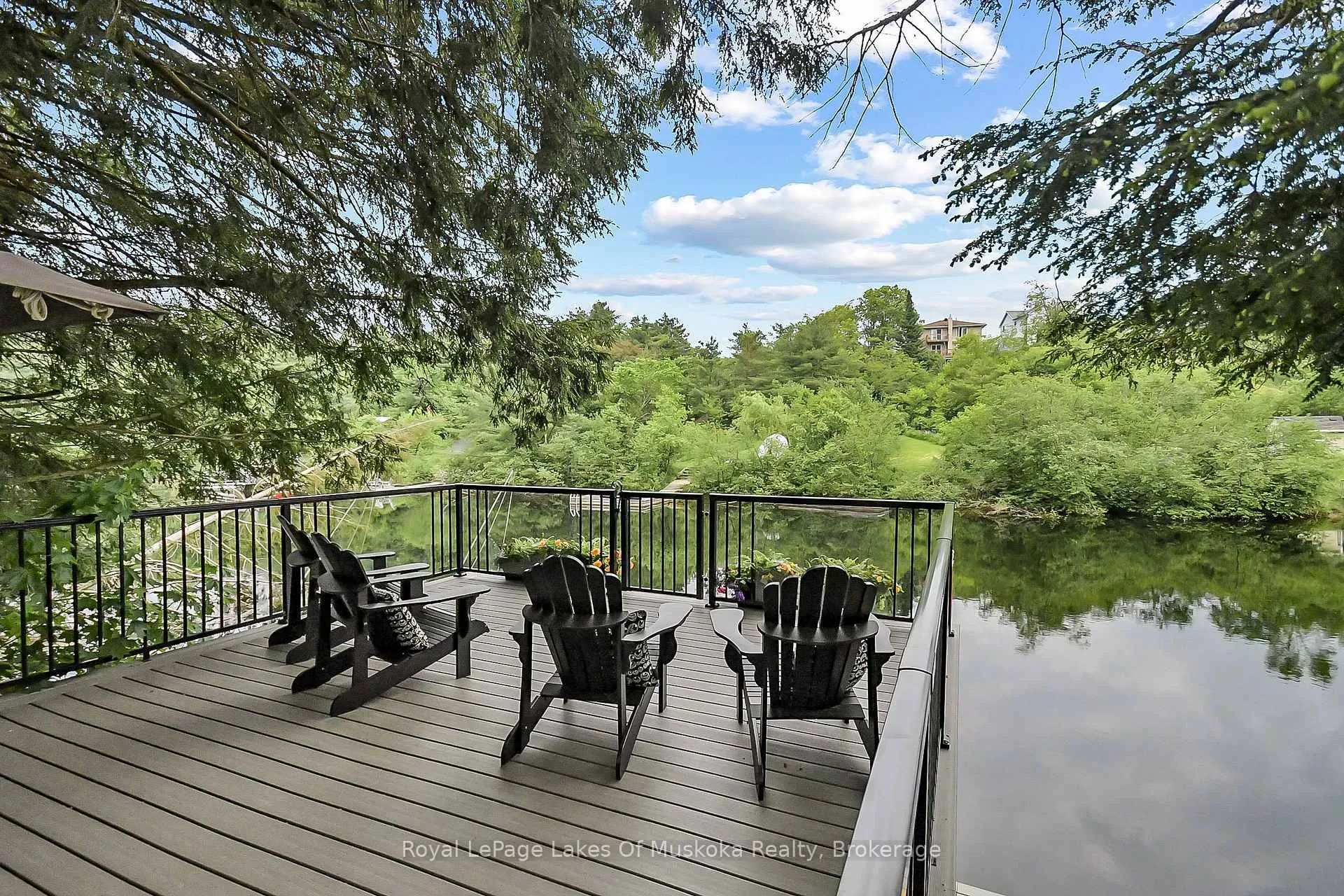 Photo 10 of 103 Southbank Drive, Bracebridge, Draper — HOMEH