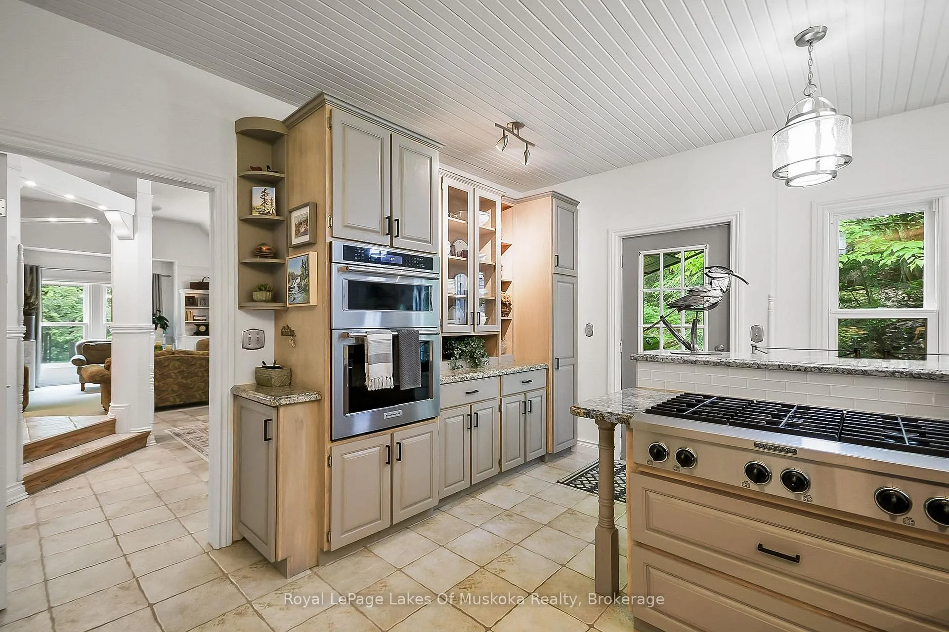 Photo 19 of 103 Southbank Drive, Bracebridge, Draper — HOMEH