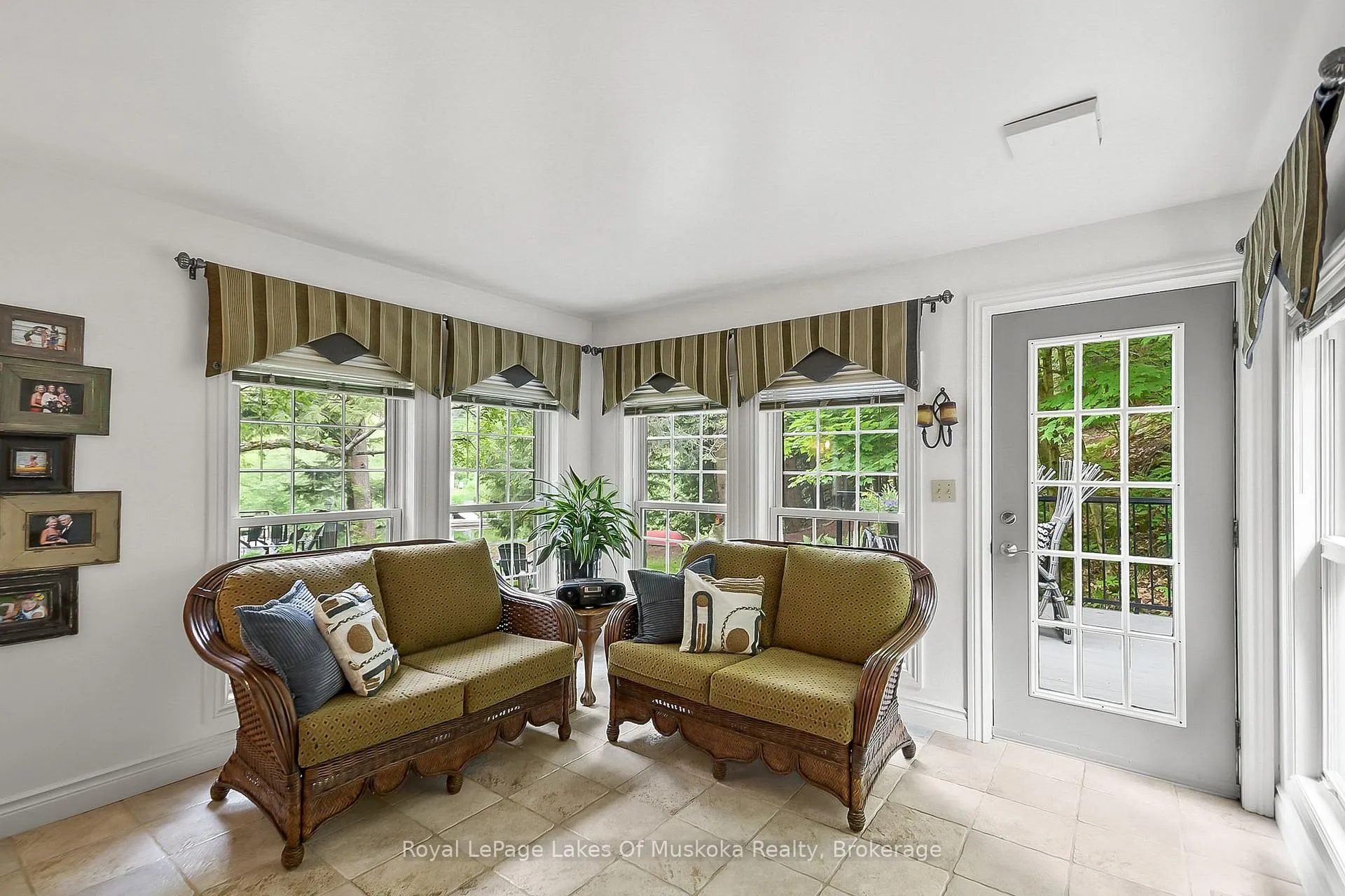 Photo 21 of 103 Southbank Drive, Bracebridge, Draper — HOMEH