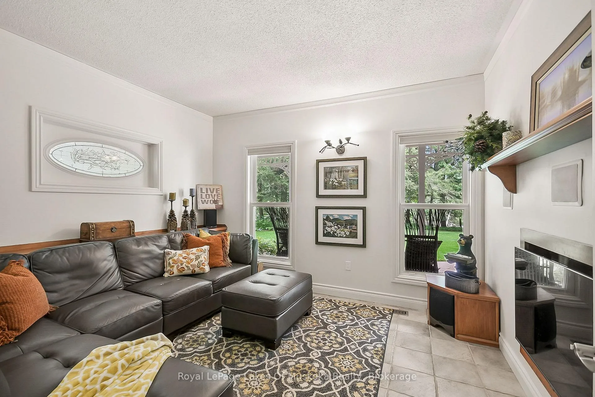 Photo 27 of 103 Southbank Drive, Bracebridge, Draper — HOMEH