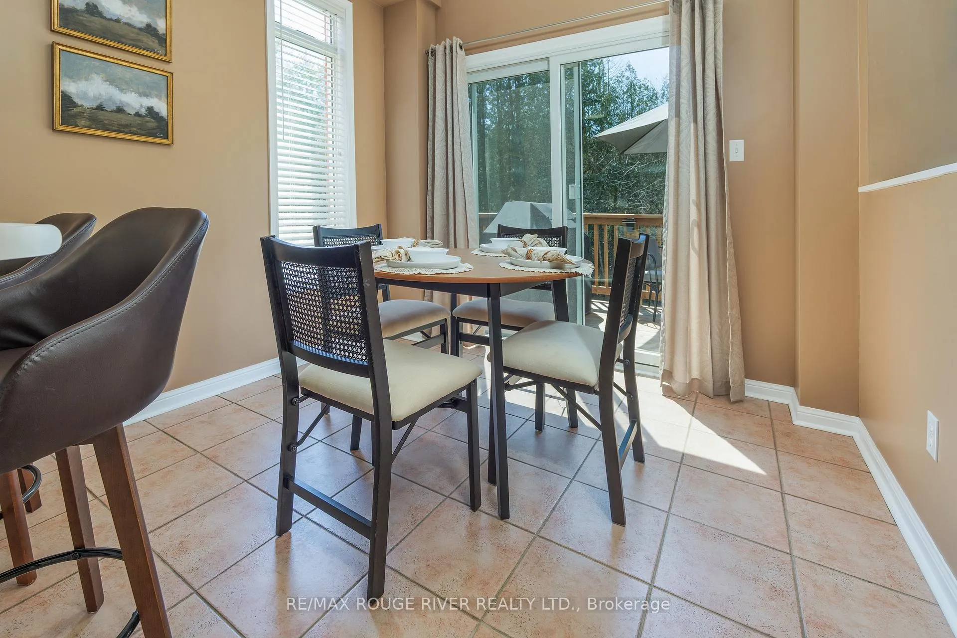 Photo 12 of 463 Summerpark Crescent, Pickering, Amberlea — HOMEH