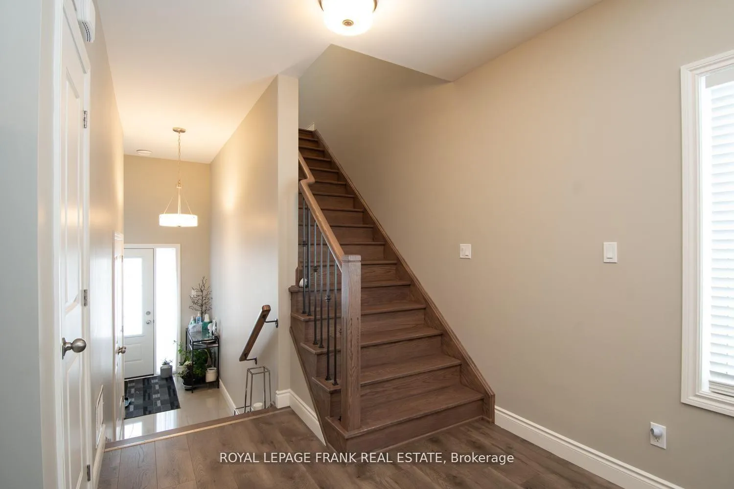 Photo 4 of 58 Vipond Road, Whitby, Brooklin — HOMEH