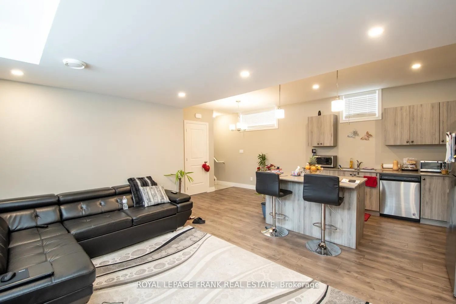 Photo 24 of 58 Vipond Road, Whitby, Brooklin — HOMEH