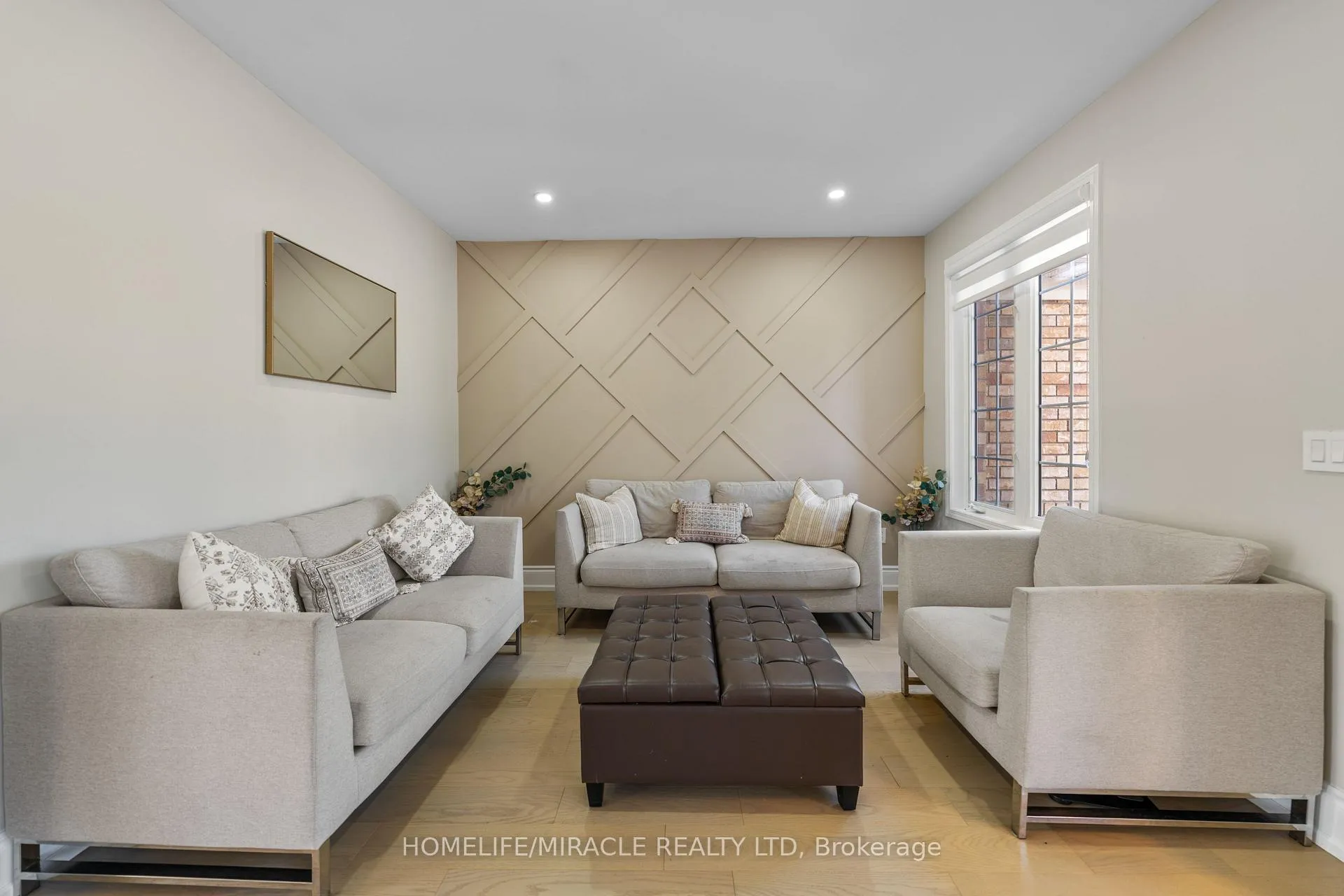 Photo 6 of 1 Vision Way, Brampton, Vales of Castlemore — HOMEH