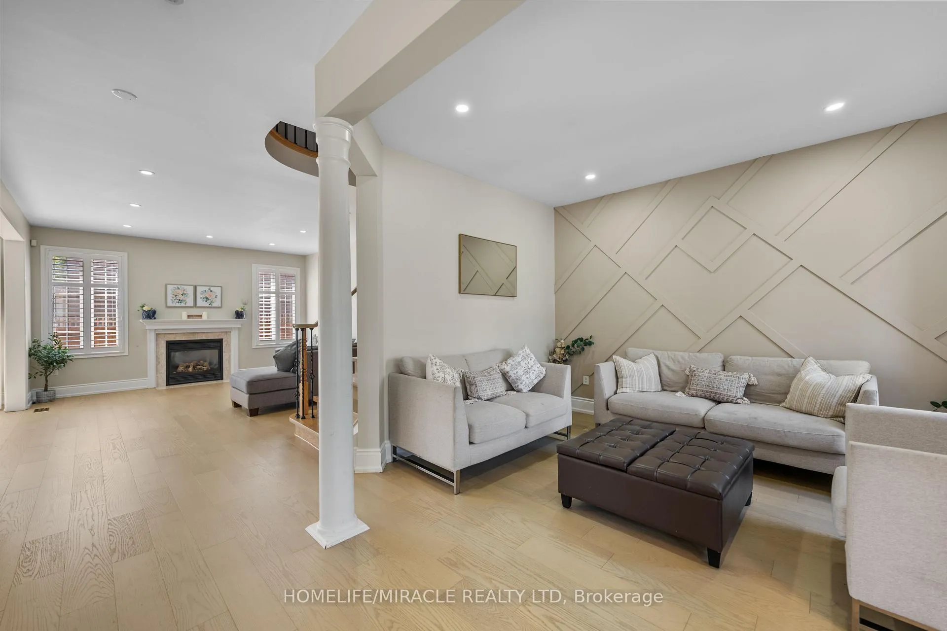 Photo 7 of 1 Vision Way, Brampton, Vales of Castlemore — HOMEH