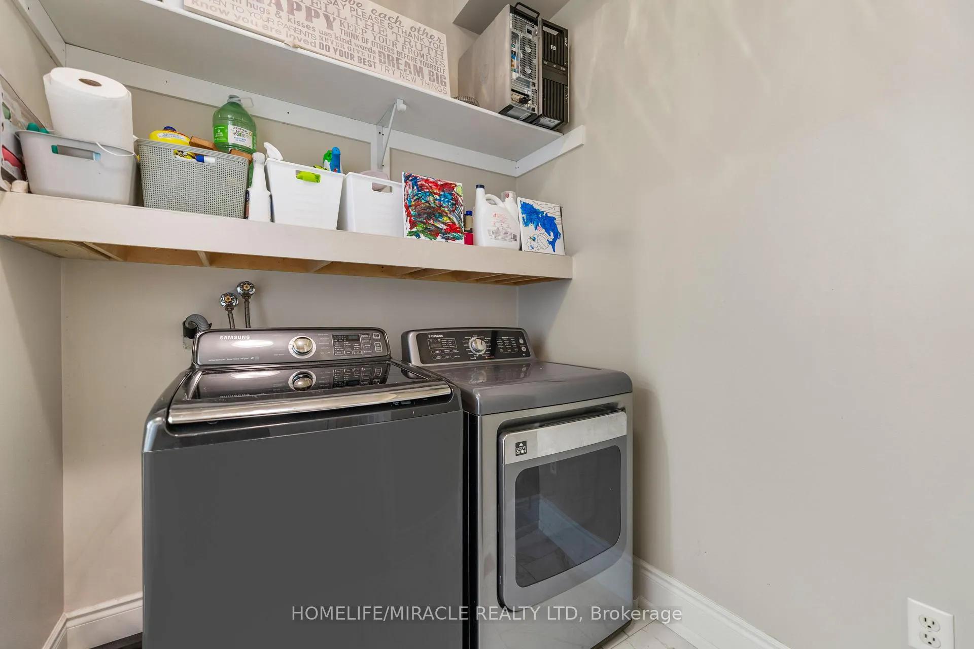 Photo 10 of 1 Vision Way, Brampton, Vales of Castlemore — HOMEH