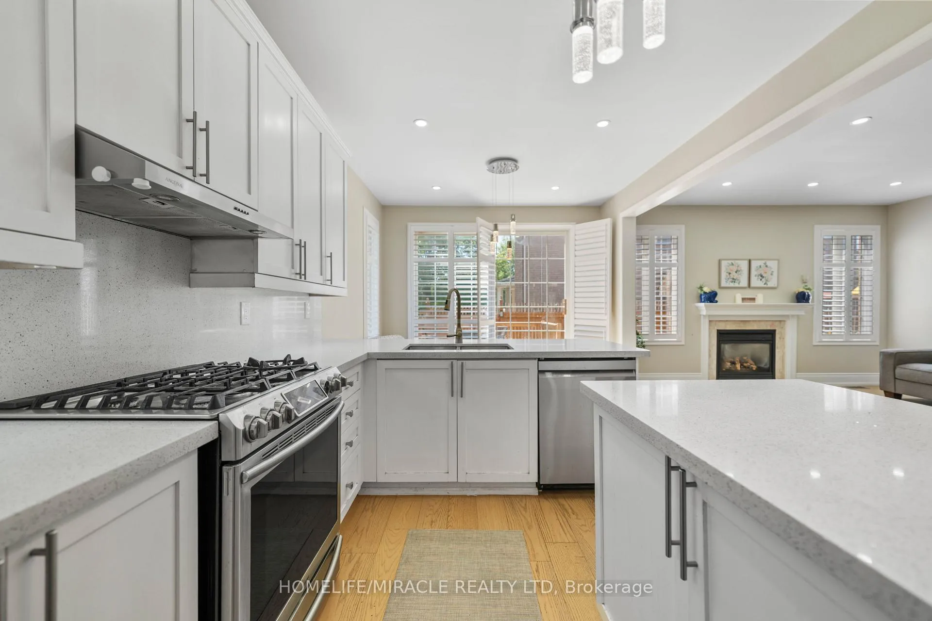 Photo 18 of 1 Vision Way, Brampton, Vales of Castlemore — HOMEH
