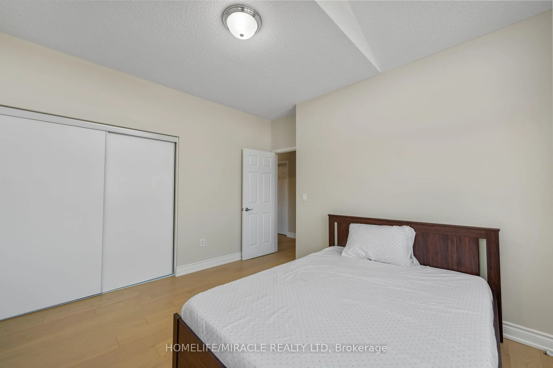 Photo 32 of 1 Vision Way, Brampton, Vales of Castlemore — HOMEH