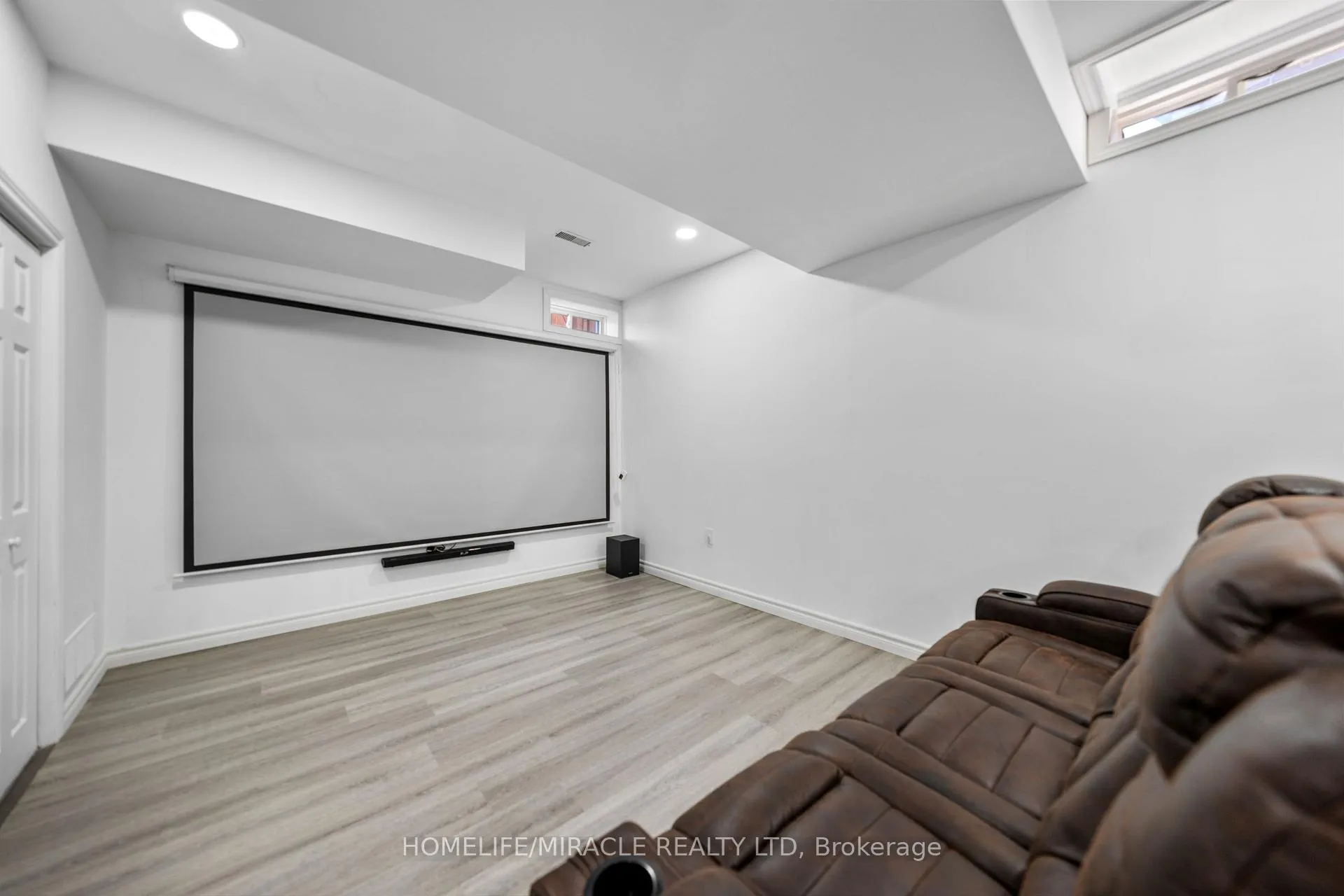Photo 40 of 1 Vision Way, Brampton, Vales of Castlemore — HOMEH