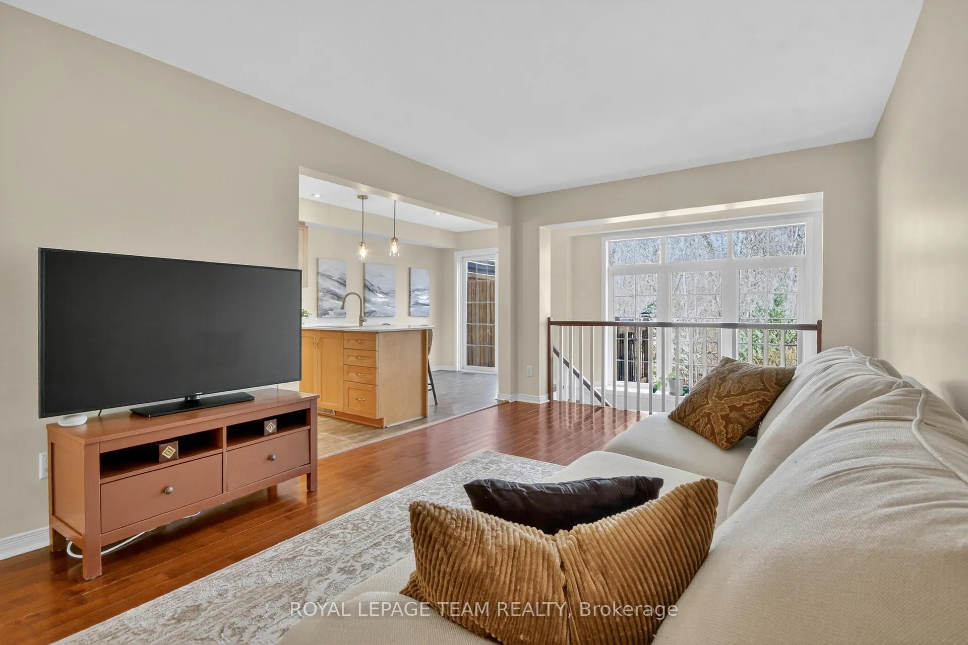 Photo 6 of 19 Goldthorpe Private, Ottawa, Barrhaven - Stonebridge — HOMEH