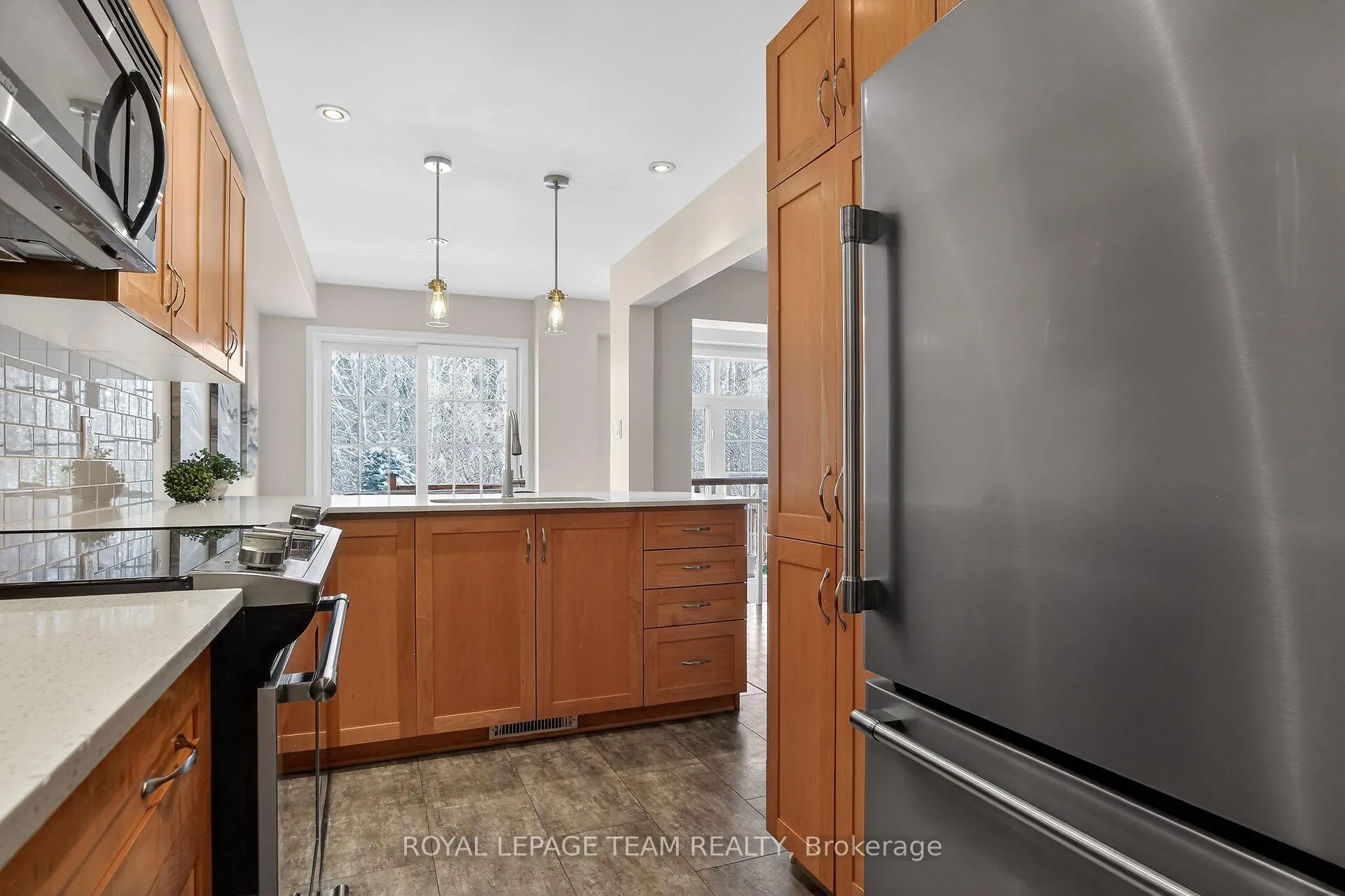 Photo 12 of 19 Goldthorpe Private, Ottawa, Barrhaven - Stonebridge — HOMEH