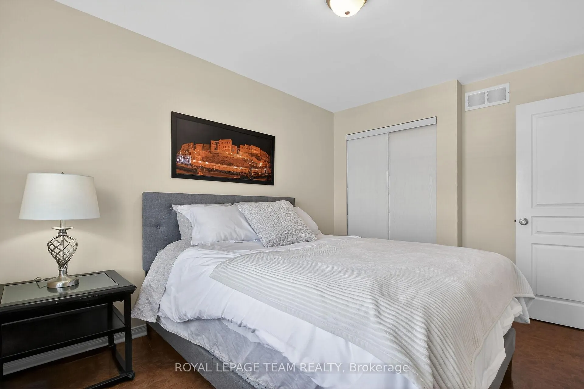 Photo 23 of 19 Goldthorpe Private, Ottawa, Barrhaven - Stonebridge — HOMEH