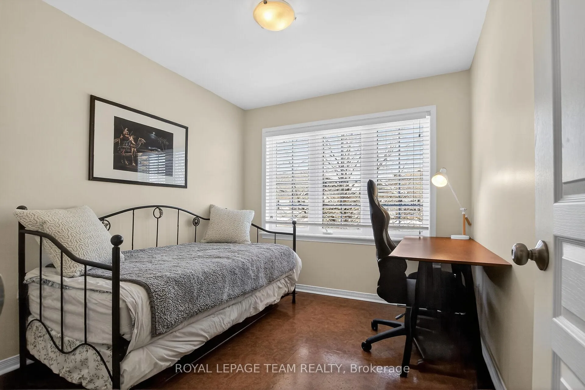Photo 24 of 19 Goldthorpe Private, Ottawa, Barrhaven - Stonebridge — HOMEH