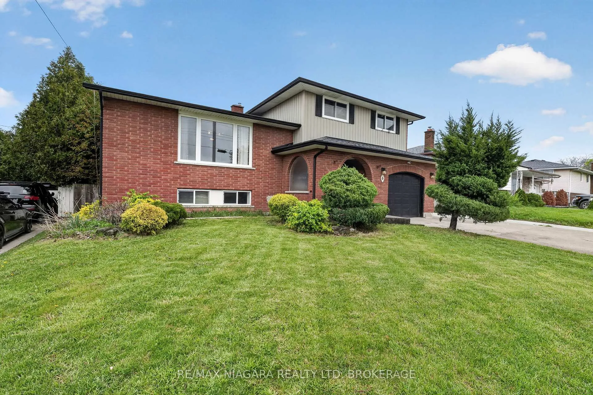 Photo 1 of 6 Collier Road N, Thorold, Thorold Downtown — HOMEH
