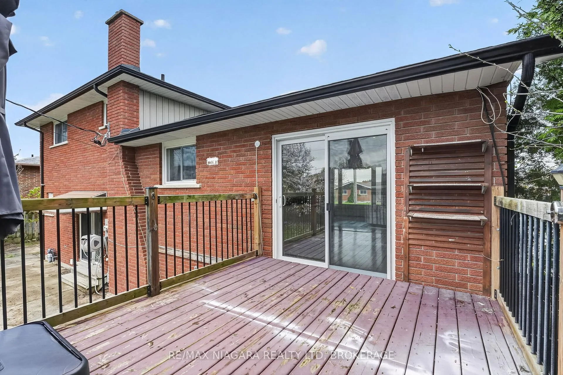 Photo 16 of 6 Collier Road N, Thorold, Thorold Downtown — HOMEH