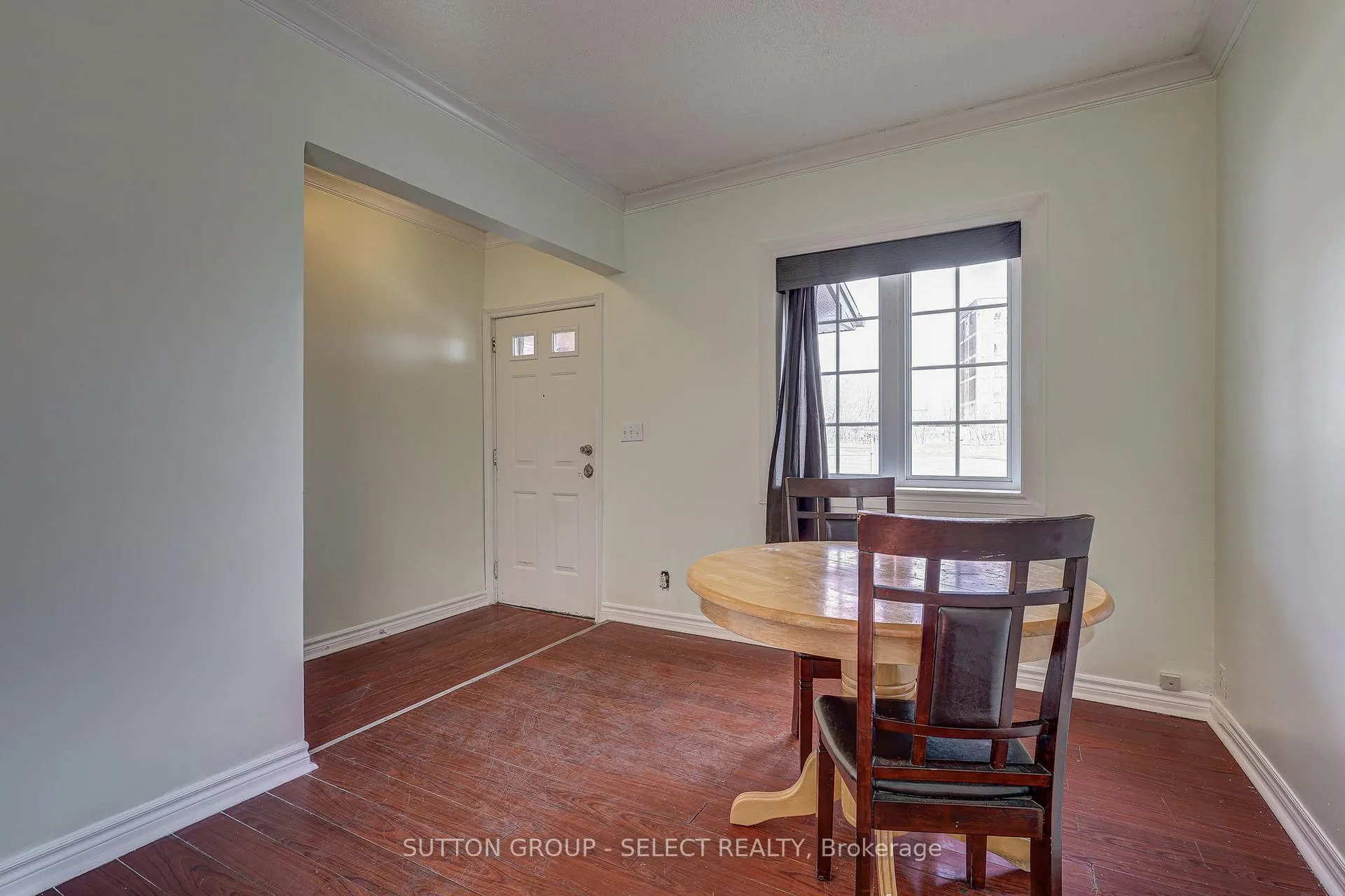 Photo 6 of 471 Burbrook Place, London, East G — HOMEH