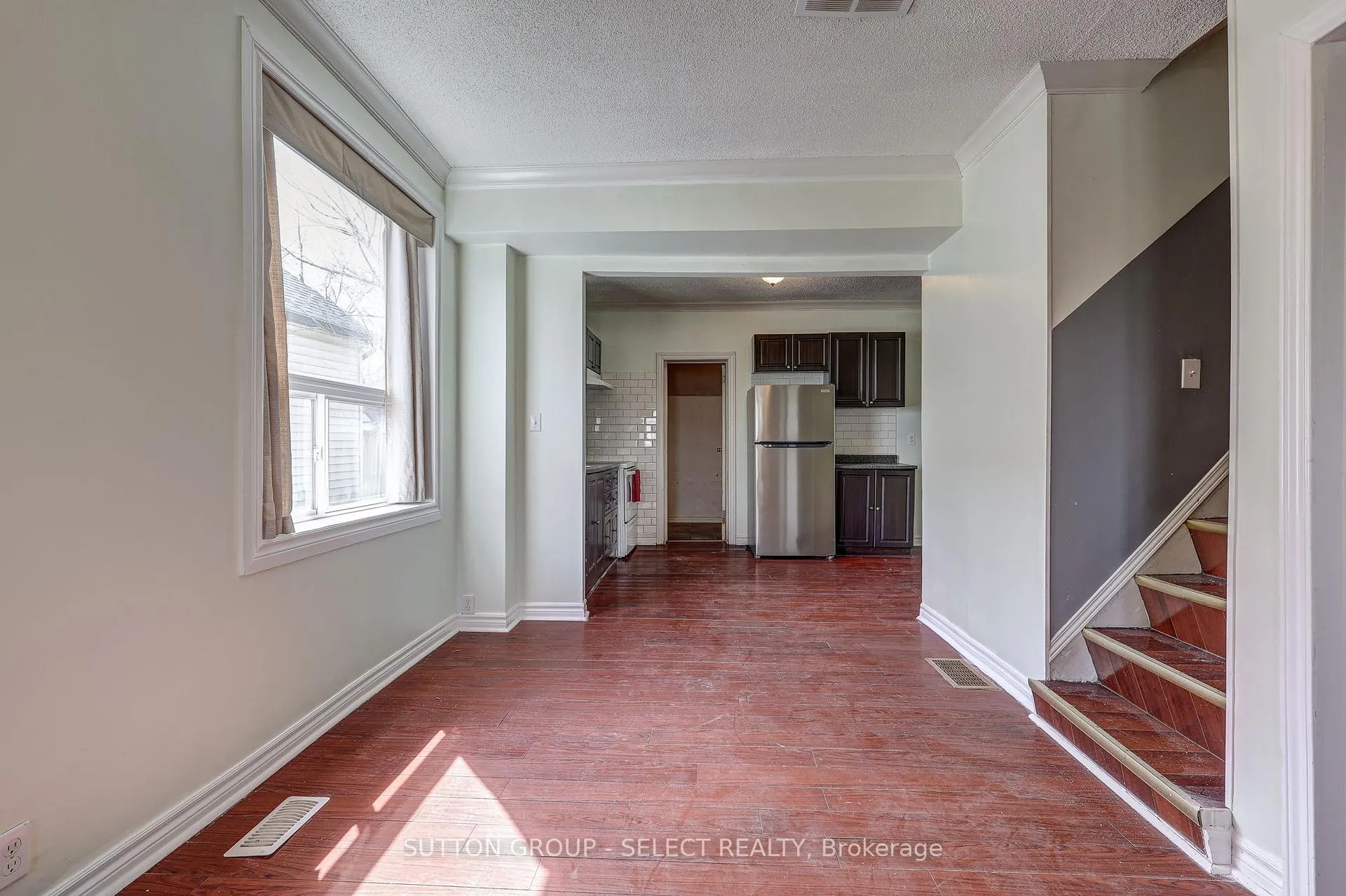 Photo 10 of 471 Burbrook Place, London, East G — HOMEH