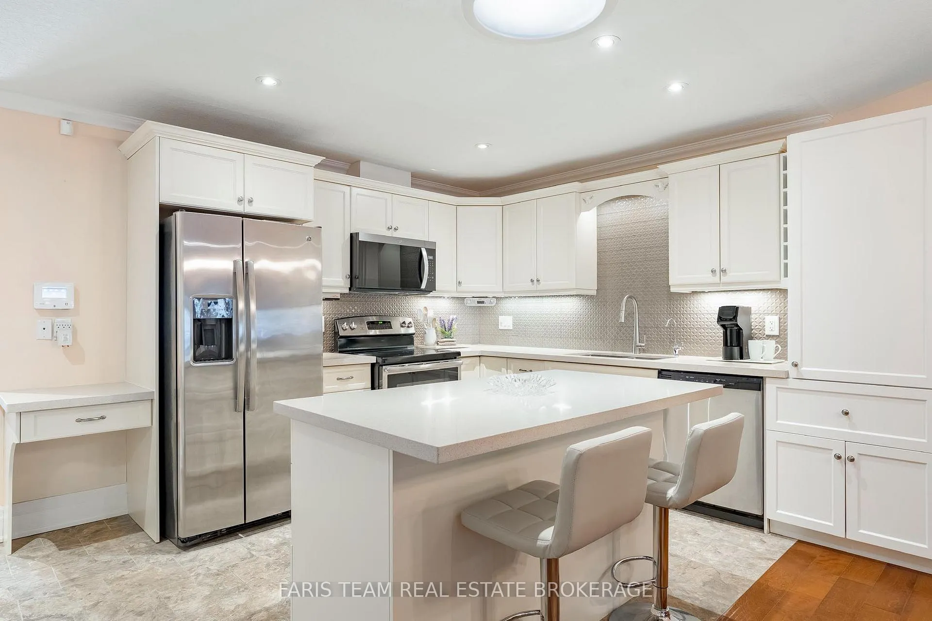 Photo 1 of 189 Greenway Drive, Wasaga Beach — HOMEH