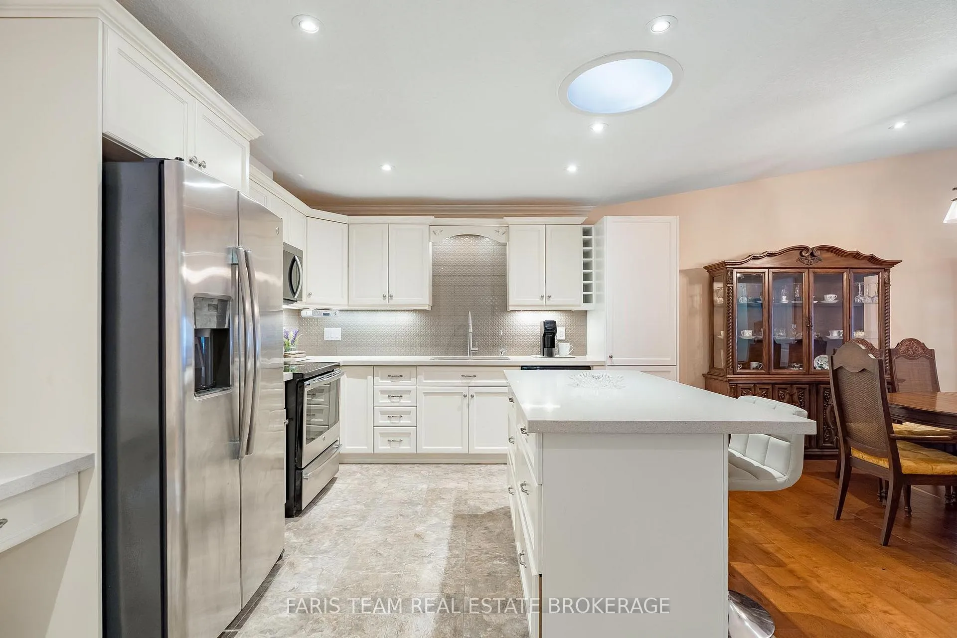 Photo 5 of 189 Greenway Drive, Wasaga Beach — HOMEH