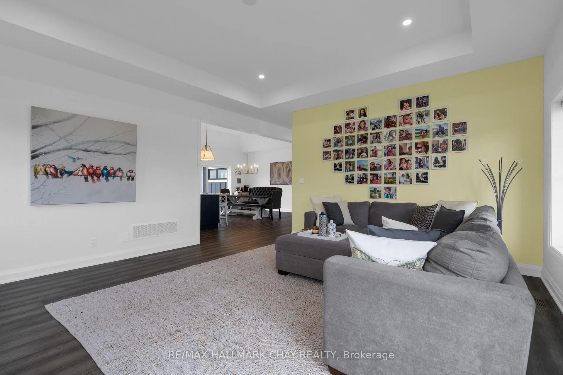 Photo 10 of 41 Thoroughbred Drive, Oro-Medonte, Rural Oro-Medonte — HOMEH