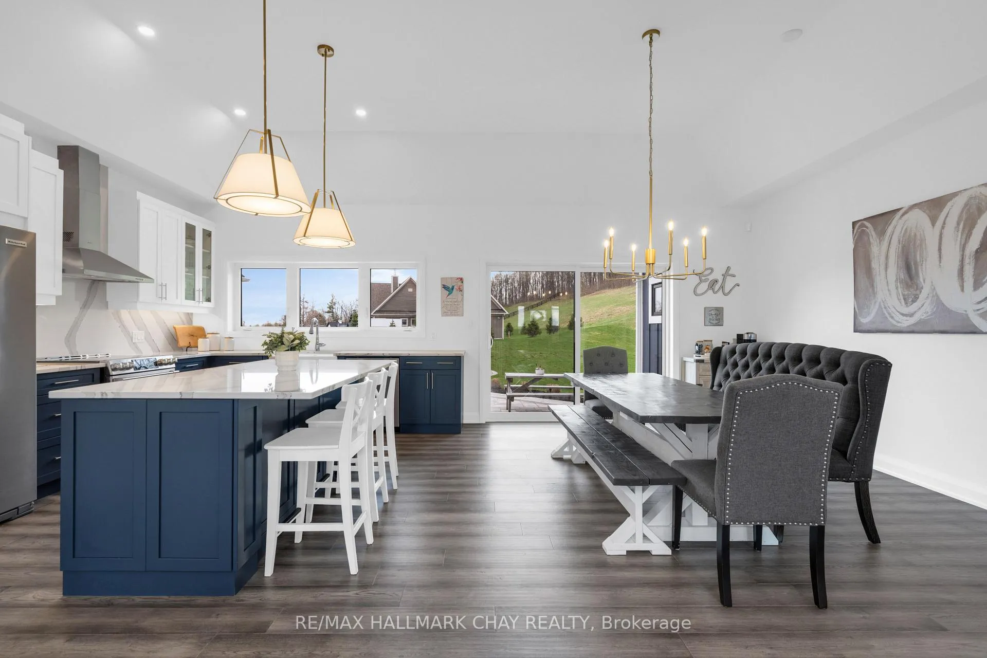 Photo 11 of 41 Thoroughbred Drive, Oro-Medonte, Rural Oro-Medonte — HOMEH