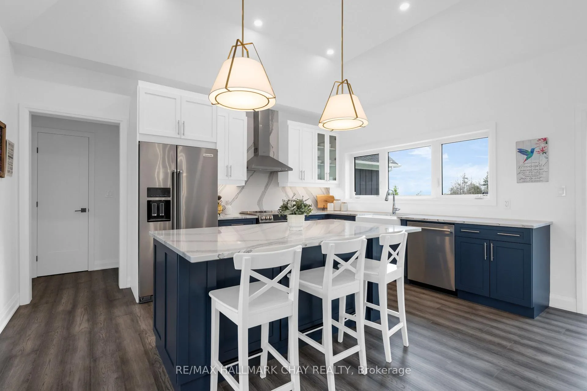 Photo 12 of 41 Thoroughbred Drive, Oro-Medonte, Rural Oro-Medonte — HOMEH